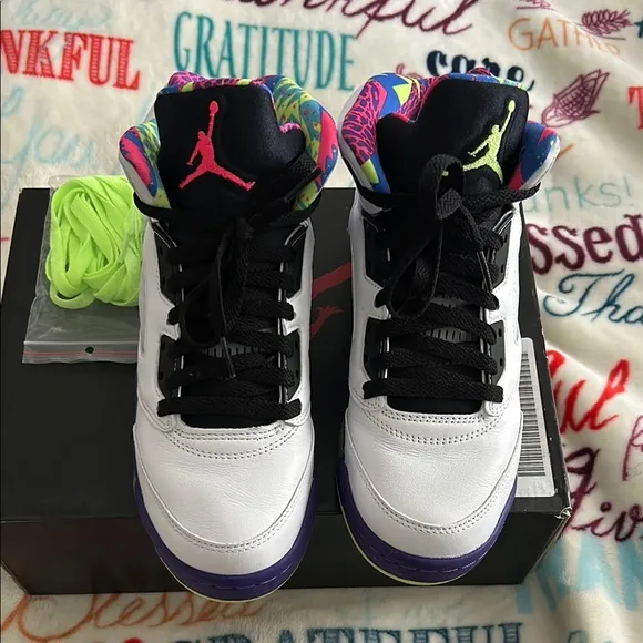 Jordan Sneakers White and Black High-Top with Iconic Jumpman Logo