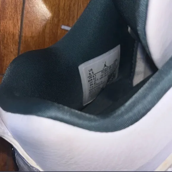 Jordan White and green Sneakers with Air Cushioning