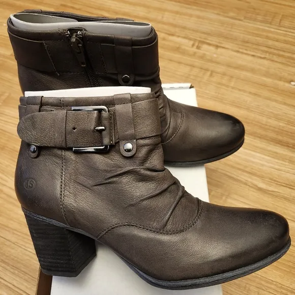 Josef Seibel Dark Brown Leather Ankle Boots 👢.