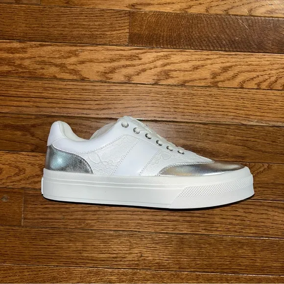J/Slides NYC Metallic Silver Trim Platform Sneakers White Lace Women’s Size 10