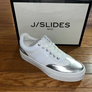 J/Slides NYC Metallic Silver Trim Platform Sneakers White Lace Women’s Size 10
