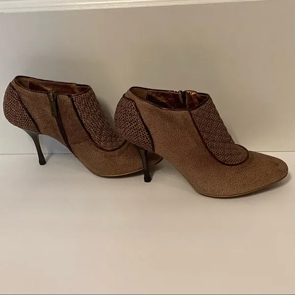 JUST CAVALLI SHOES ANKLE BOOTIES TAN BROWN LEATHER STILETTO HEEL ITALY 38 7.5