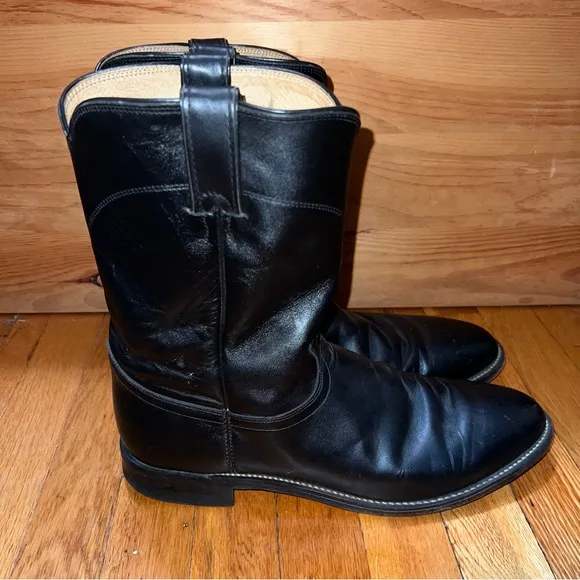 Justin Black Leather Cowboy Boots. Excellent condition