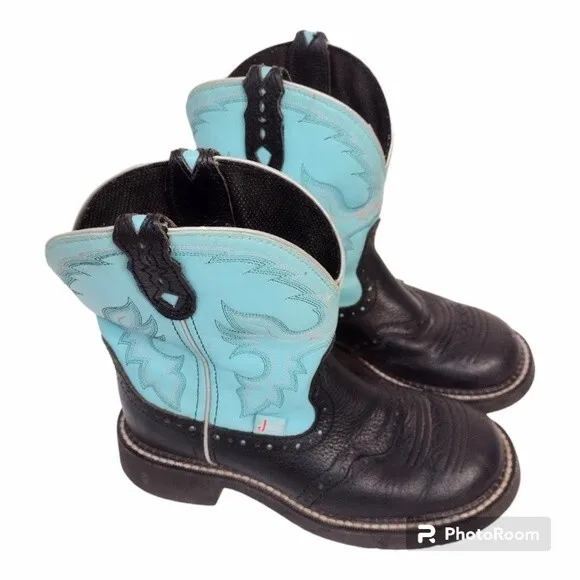 JustinGypsy Collection Leather Upper Ankle Ladies Boots Teal and Black Size 6.5B