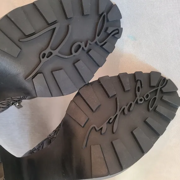 Karl Lagerfeld Paris Petria Ankle Boots Sz 10