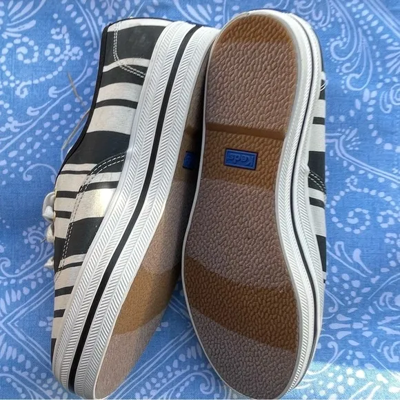 KEDS x KATE SPADE TRIPLE UP PLATFORM SNEAKERS SIZE 8.5