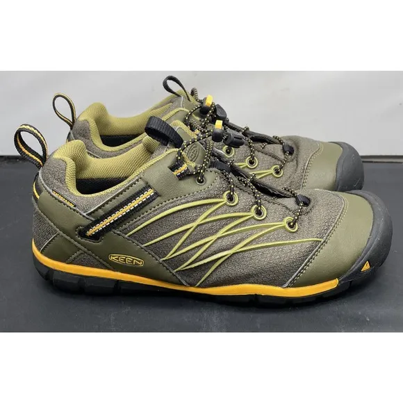 KEEN Chandler CNX 1017569 Summer Outdoor Lifestyle Shoes Kids Size 5 Fast Ship