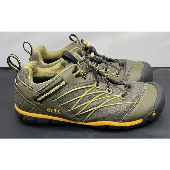 KEEN Chandler CNX 1017569 Summer Outdoor Lifestyle Shoes Kids Size 5 Fast Ship