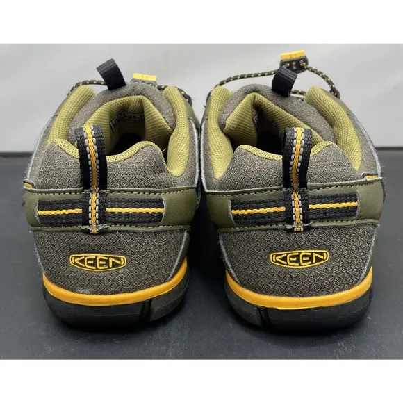 KEEN Chandler CNX 1017569 Summer Outdoor Lifestyle Shoes Kids Size 5 Fast Ship