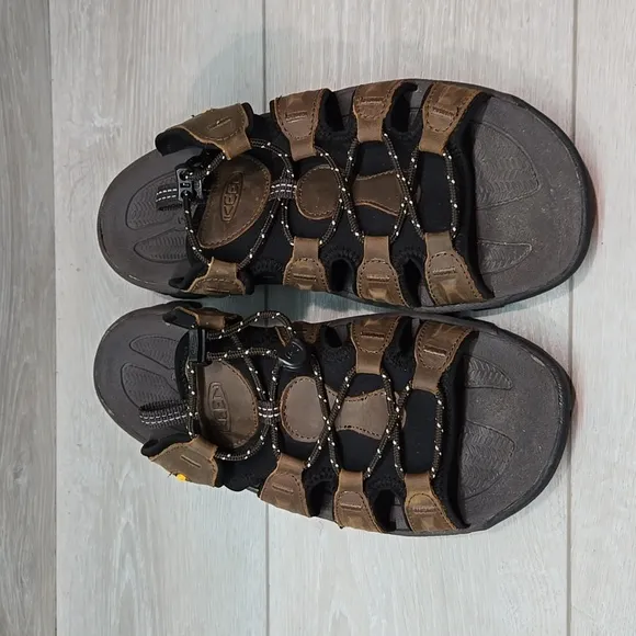 Keen Mens Leather Sandals shoes sz 9.5