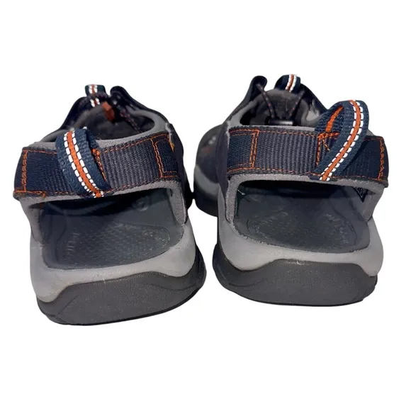 KEEN Men’s Size 10 Newport H2 Closed Toe Water Sandals Dark Blue Hiking Outdoors