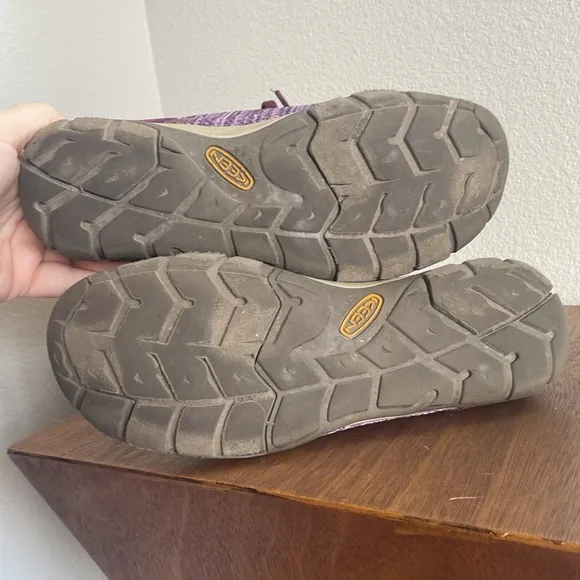 Keen Purple Contour Arch Lace Up Sneakers Shoes, Women’s 9.5, 1018997