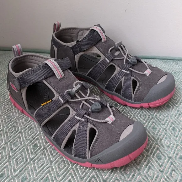 Keen Seacamp Youth Sandals in Gray &amp; Rose