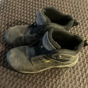 Keen Utility Composite Toe Boots size 8M