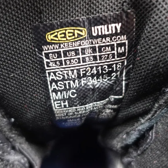 Keen Utility Men Size 9.5 D Boots Black Leather Carbon Toe Work Shoes Waterproof