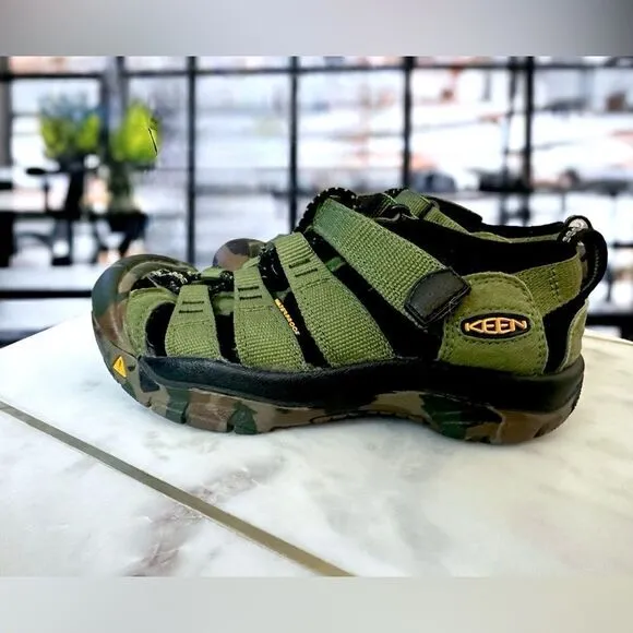 KEEN Kids Newport H2 Outdoor Adventure Hiking Water Friendly Sandal Size 13