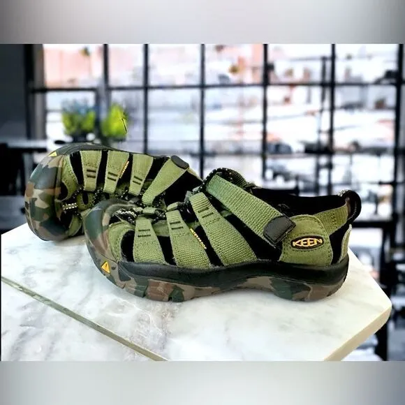 KEEN Kids Newport H2 Outdoor Adventure Hiking Water Friendly Sandal Size 13