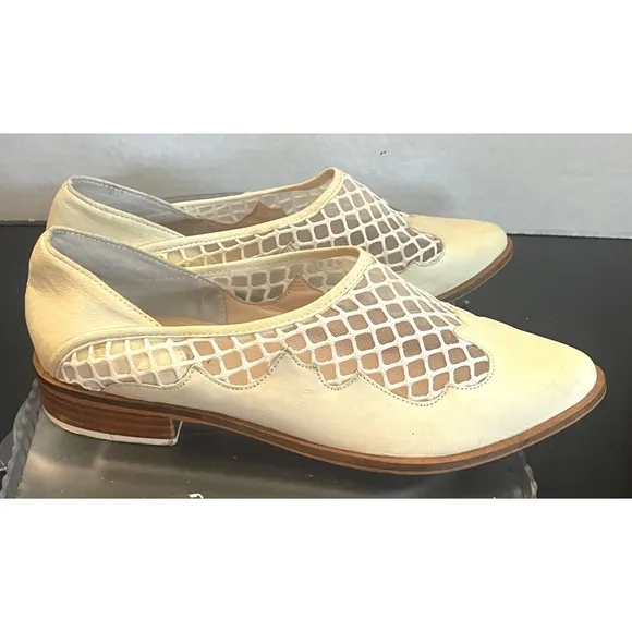 Kelsi Dagger Brooklyn Women's Cream Leather Mesh Loafers Size 9 Medium.