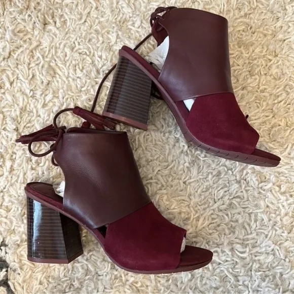 KENNETH COLE Burgundy Peep Toe Boots