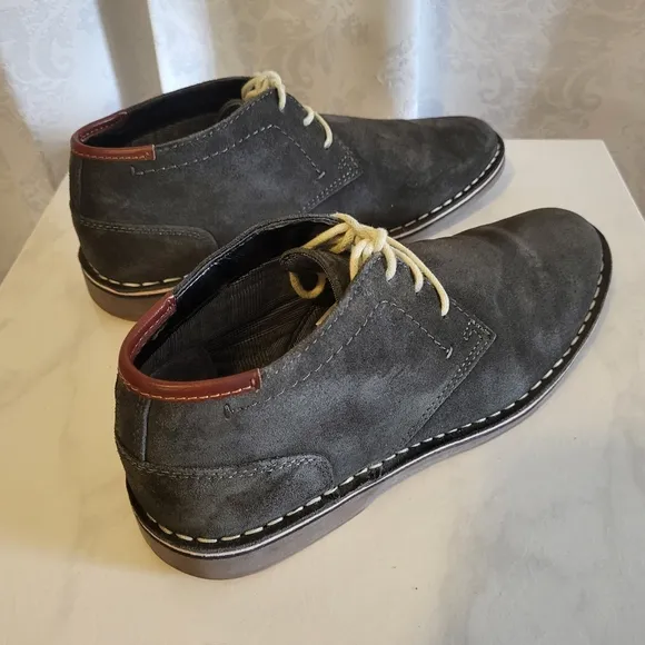 Kenneth Cole Reaction Men's Ankle Chukka Suede Boots, Size 10.5 Gray