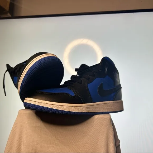 Kids' Jordan High-Top Sneakers - Black and Blue