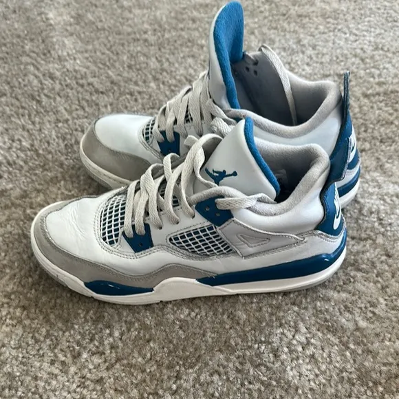 Kids Sneaker Lot - Jordan 4 and more