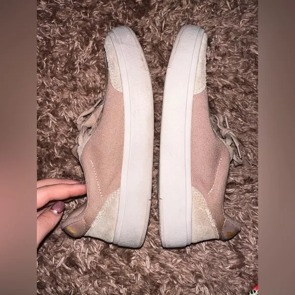 Kizik Women's Pink Casual slip on Sneakers M7 W 8.5Athleisure walking