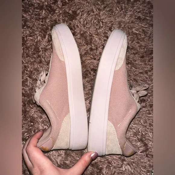 Kizik Women's Pink Casual slip on Sneakers M7 W 8.5Athleisure walking