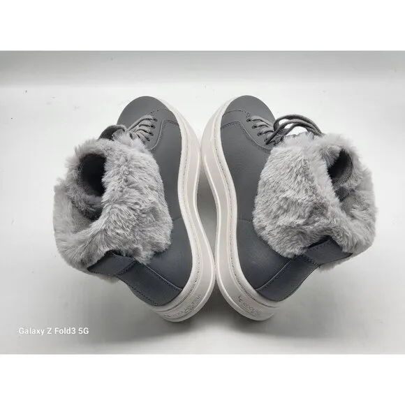 Koolaburra by UGG Women's Sundell Fuzz Chukka Sneaker Gray Size 6