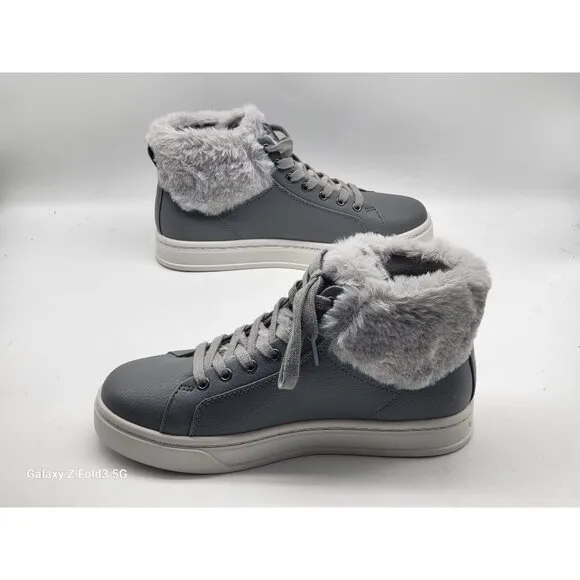 Koolaburra by UGG Women's Sundell Fuzz Chukka Sneaker Gray Size 6
