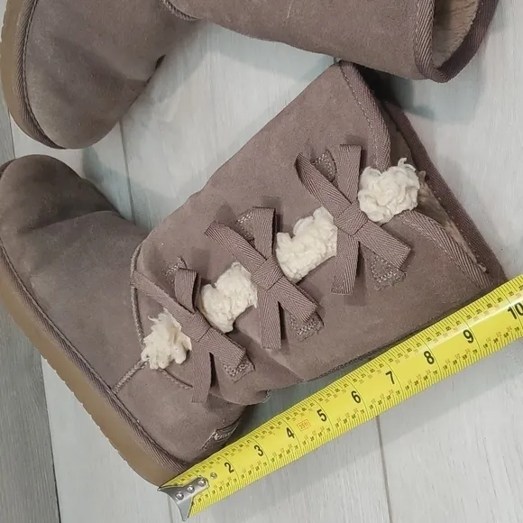 Koolaburra by Ugg Youth Kids Tall boots shoes sz 4