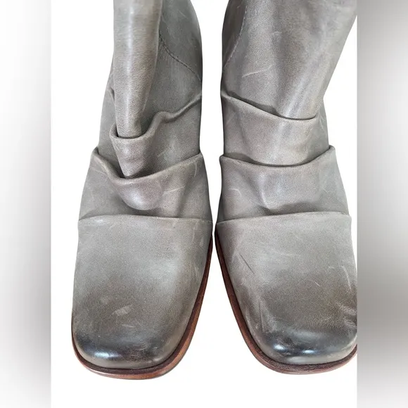 KORK-EASE NWOT Kissel Ankle Boots Ruched leather Stacked Heels Back Zipper 9M