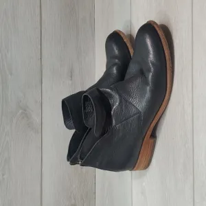 Kork Ease Womens Ankle Leather Boots shoes sz 7M