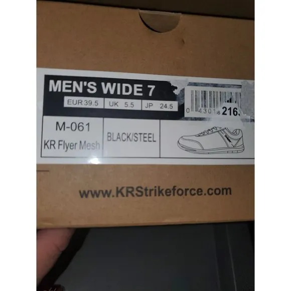 KR Flyer Mesh Mens 7 Wide Womens 9.5 Bowling Shoes  Black/steel New With Box