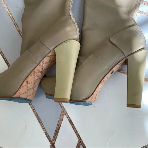 L.A.M.B. Gwen Stefani Navigator Boots