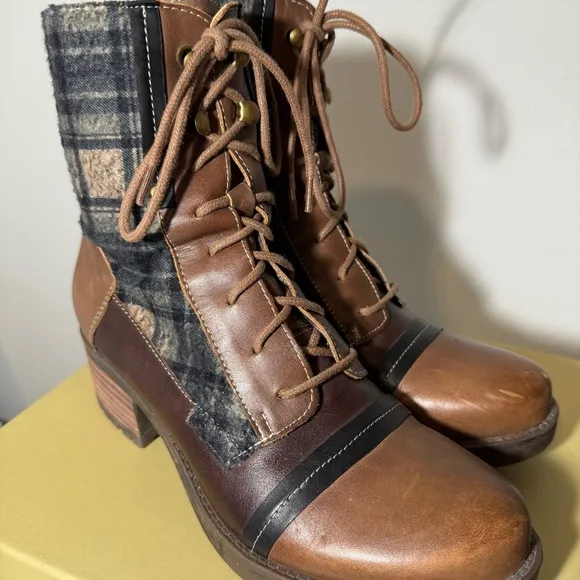 L’Artiste by Spring Step Ankle Boots Leather and Plaid Women’s Size 7.5 (38)