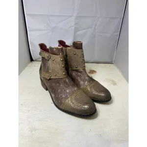 LARTISTE NAILHEAD Boots BROWN 9.5