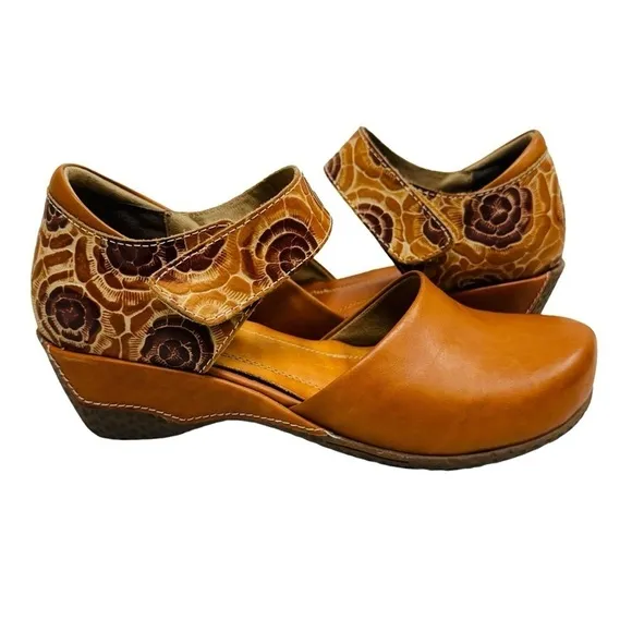 L'Artiste Spring Step Gloss Shoes Slip-On Mary Jane Women’s 36 US 6 Brown Wedges