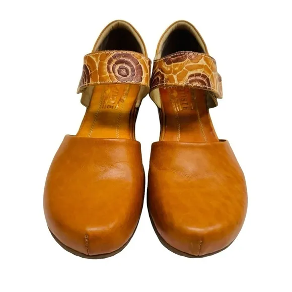 L'Artiste Spring Step Gloss Shoes Slip-On Mary Jane Women’s 36 US 6 Brown Wedges