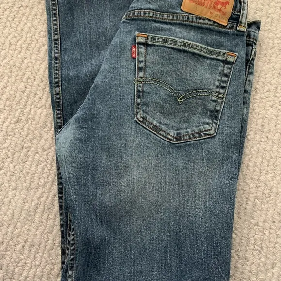 Levi’s 512 SLIM TAPER FIT MEN'S JEANS 32W 34L Dark Wash, worn and torn look