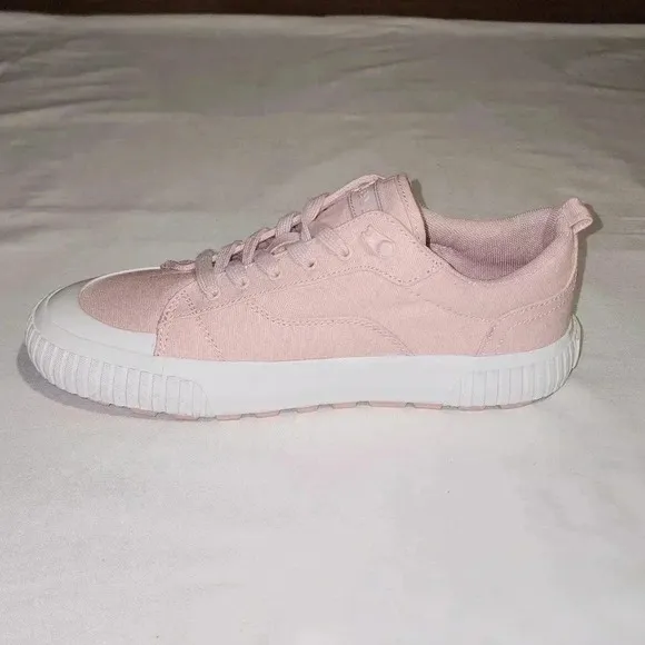 Levi's Women's Emma platform Sneaker shoe 👟