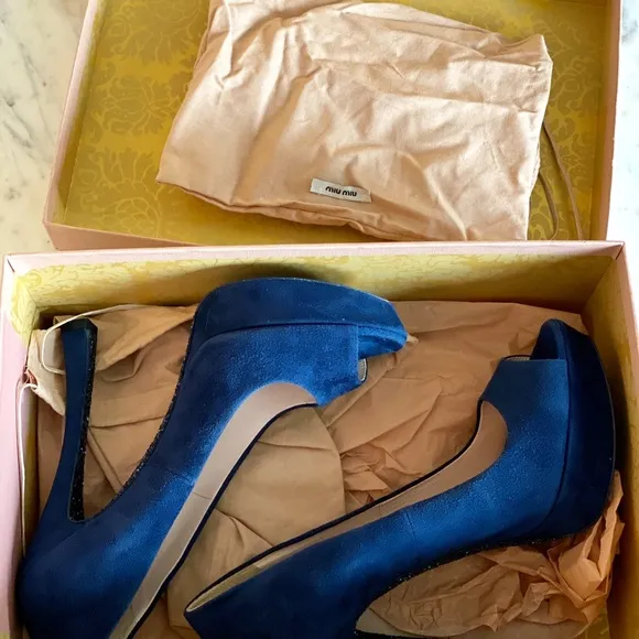 Like New Miu Miu shoes!