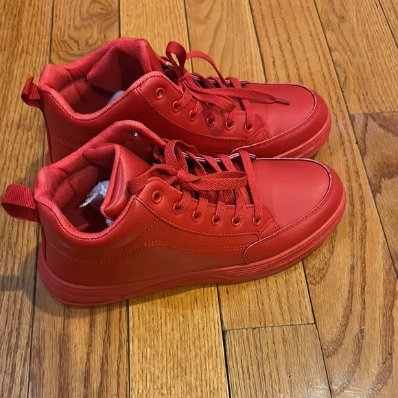 Like New Vibrant Red High-Top Mens Sneakers Size 9.5