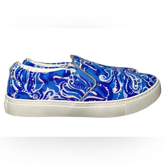 Lilly Pulitzer slip on canvas shoes size 8