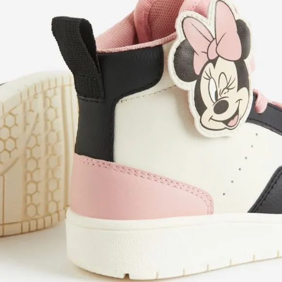 LIMITED EDITION NWT MINNIE MOUSE HIGH TOP SNEAKERS