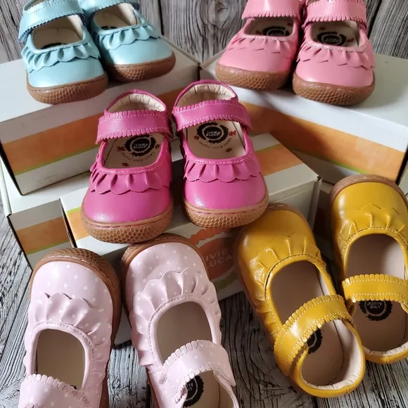 Livie and Luca Ruche Sandals Butterscotch Color NIB
