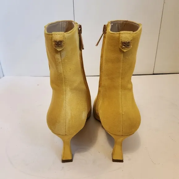 LIZZO BOOTIES FROM SAM EDELMAN YELLOW/MUSTARD SQUARE TOE SUEDE SIZE 7