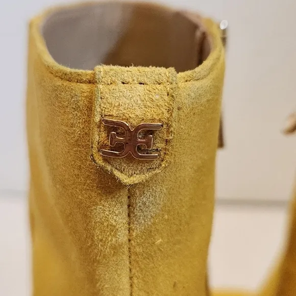 LIZZO BOOTIES FROM SAM EDELMAN YELLOW/MUSTARD SQUARE TOE SUEDE SIZE 7