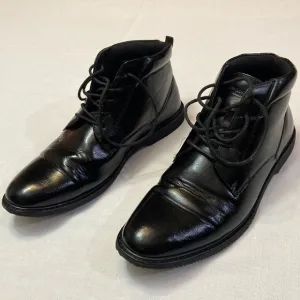 London Fog Mens Tyler Black Chukka Ankle Lace Up Boots EUC Size 11.5