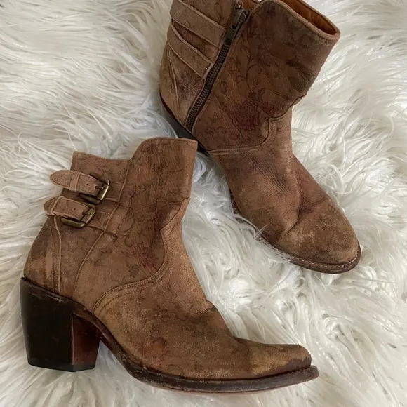 Lucchese Bootmaker Women's Catalina-Brown Floral Printed Shortie Ankle Bootie 10